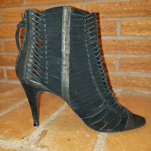 Elie Tahari Black/Gold Woven Suede Peep Toe Mid-Calf Bootie Size 38 1/2 - Picture 2 of 7